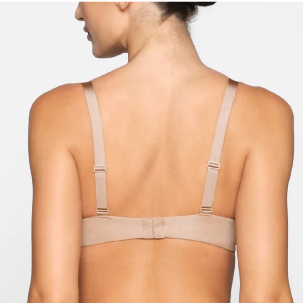 NWT no show molded unlined Demi bra skims 38DD clay - Picture 5 of 8